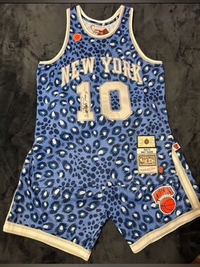 RARE BAS Certified Walt “Clyde” Frazier Signed Knicks Jersey + Shorts Set 🔥